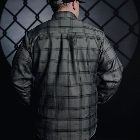 NWT Dixxon Dakota Gray Plaid Sherpa Lined Flannel Jacket - Picture 7 of 10